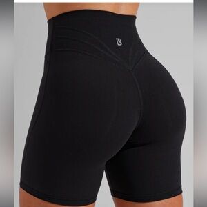 Buff Bunny Legacy Short 6” Onyx Black